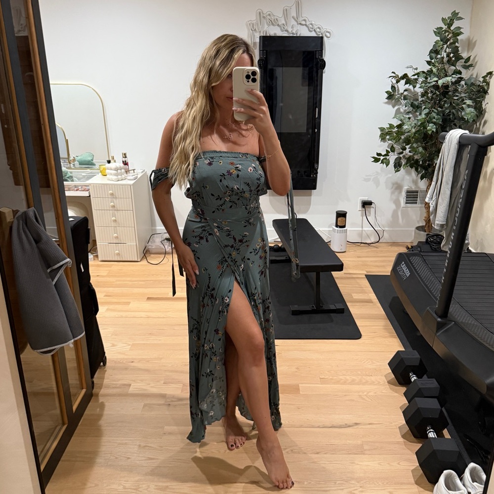 Off shoulder floral maxi dress with front slit